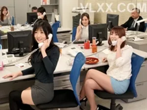 để cho anh bạn thân thấy cái lồn hồng của mình và cái kết