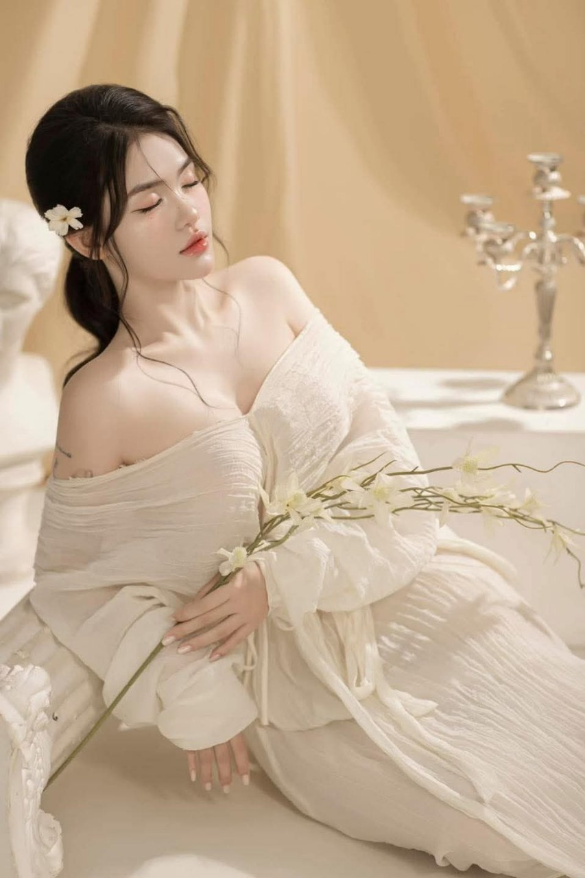 Em mình gầy bím nhiều lông bị chịch ốm người